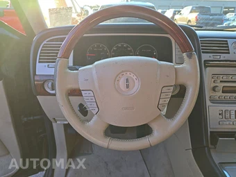 2006 Lincoln Navigator Luxury – miniatura 10