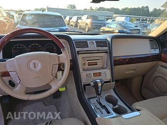 2006 Lincoln Navigator Luxury – miniatura 11