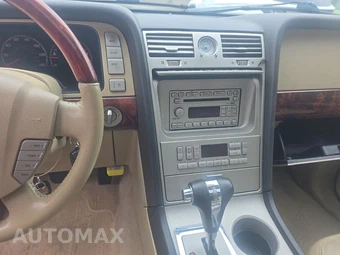 2006 Lincoln Navigator Luxury – miniatura 11