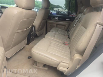 2006 Lincoln Navigator Luxury – miniatura 13