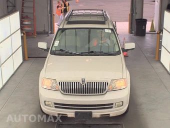 2006 Lincoln Navigator Luxury – miniatura 2