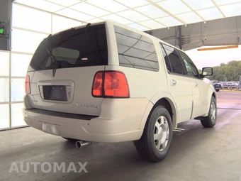 2006 Lincoln Navigator Luxury – miniatura 4