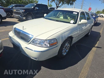 2006 Lincoln Town Car Signature