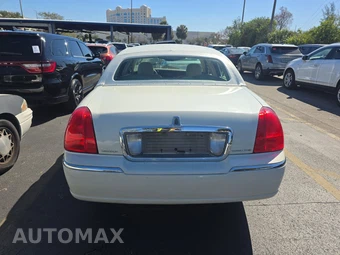 2006 Lincoln Town Car Signature - miniatura 5
