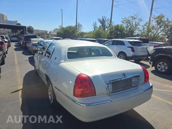 2006 Lincoln Town Car Signature - miniatura 6
