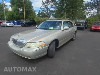 2006 Lincoln Town Car Signature Limited