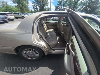 2006 Lincoln Town Car Signature Limited - miniatura 13