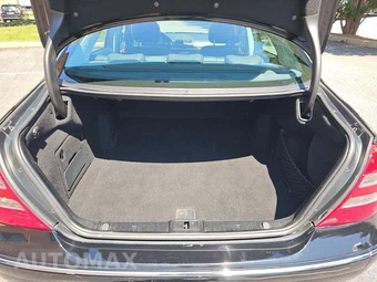 2006 Mercedes-Benz E 350 Sedan - miniatura 11