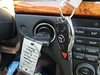 2006 Mercedes-Benz E 350 Sedan - miniatura 5