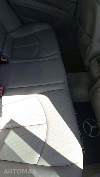 2006 Mercedes-Benz E 350 Sedan - miniatura 24