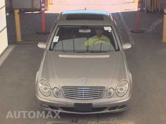2006 Mercedes-Benz E 350 Sedan - miniatura 2