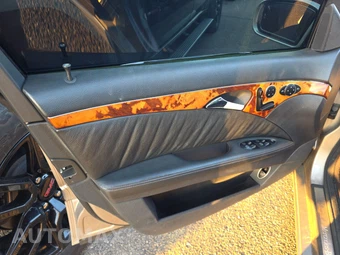2006 Mercedes-Benz E 350 Sedan - miniatura 9