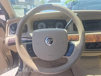 2006 Mercury Grand Marquis GS Convenience - miniatura 10
