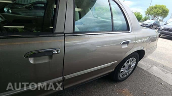 2006 Mercury Grand Marquis GS Convenience - miniatura 24