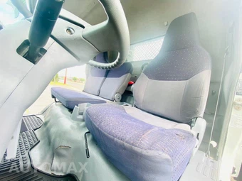 2006 Mitsubishi FE - miniatura 25