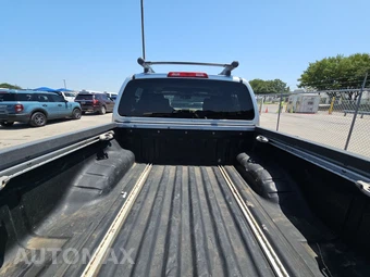 2006 Nissan Frontier NISMO Crew Cab Medium Bed – miniatura 16