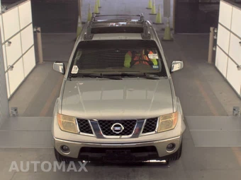 2006 Nissan Frontier NISMO Crew Cab Medium Bed – miniatura 2