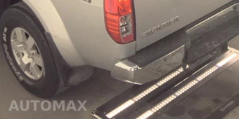 2006 Nissan Frontier NISMO Crew Cab Medium Bed – miniatura 31