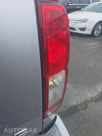 2006 Nissan Frontier SE Extended Cab Medium Bed – miniatura 27