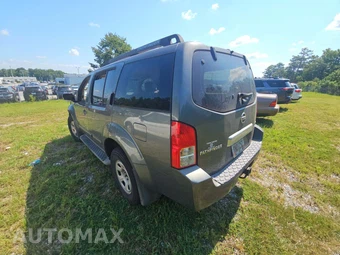 2006 Nissan Pathfinder SE - miniatura 2