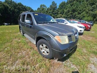 2006 Nissan Pathfinder SE - miniatura 4