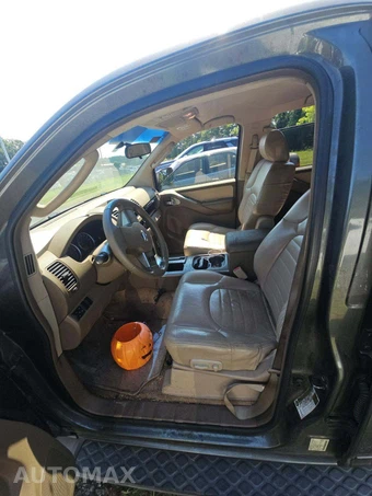 2006 Nissan Pathfinder SE - miniatura 6