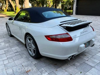 2006 Porsche 911 Cabriolet Carrera 4 - miniatura 46