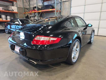 2006 Porsche 911 Carrera 4 Coupe – miniatura 3