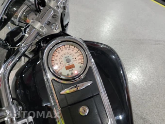 2006 Suzuki Boulevard 1500 C90 – miniatura 11