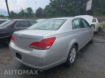 2006 Toyota Avalon XLS – miniatura 3
