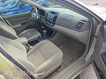 2006 Toyota Camry LE – miniatura 8