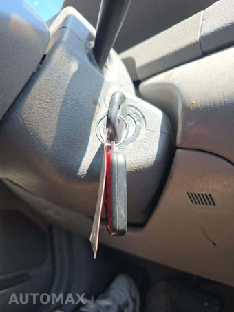 2006 Toyota Camry LE – miniatura 8
