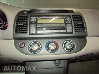 2006 Toyota Camry LE – miniatura 13