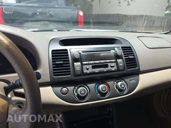 2006 Toyota Camry LE – miniatura 10