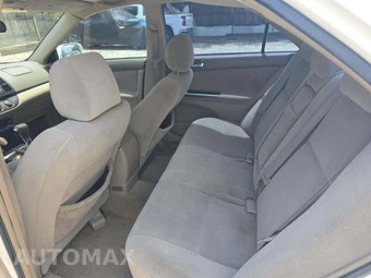 2006 Toyota Camry LE – miniatura 13