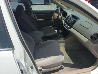 2006 Toyota Camry LE – miniatura 18