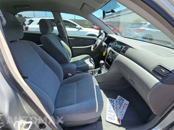 2006 Toyota Corolla CE – miniatura 8