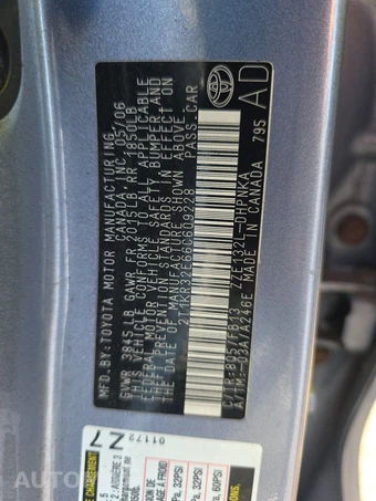 2006 Toyota Matrix XR - miniatura 14
