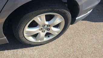 2006 Toyota Matrix XR - miniatura 32