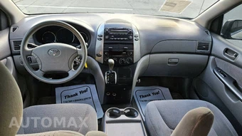 2006 Toyota Sienna 119.3" WB - miniatura 18