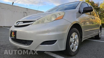 2006 Toyota Sienna 119.3" WB - miniatura 2