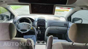 2006 Toyota Sienna 119.3" WB - miniatura 20