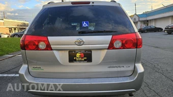2006 Toyota Sienna 119.3" WB - miniatura 8