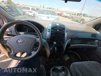 2006 Toyota Sienna CE Minivan 8-Passenger 119.3" WB - miniatura 11