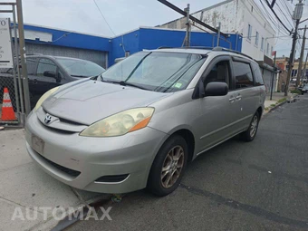 2006 Toyota Sienna LE Minivan 119.3" WB