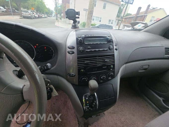 2006 Toyota Sienna LE Minivan 119.3" WB – miniatura 10