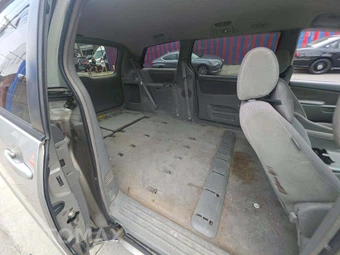 2006 Toyota Sienna LE Minivan 119.3" WB – miniatura 17