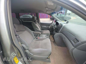 2006 Toyota Sienna LE Minivan 119.3" WB – miniatura 19