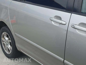 2006 Toyota Sienna LE Minivan 119.3" WB – miniatura 38