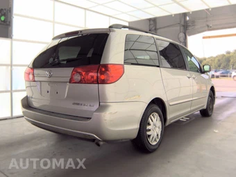 2006 Toyota Sienna LE Minivan 7-Passenger 119.3" WB - miniatura 4